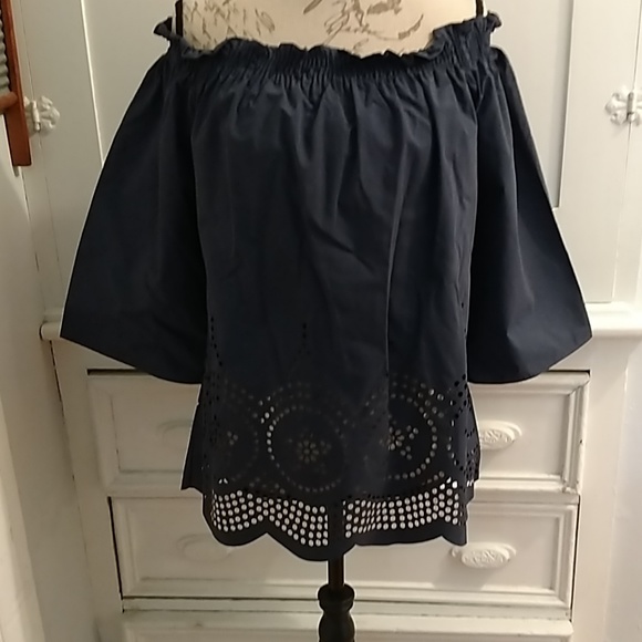 Leo Rosi Tops - Leo Rosi off the shoulder cutwork blouse Sz L